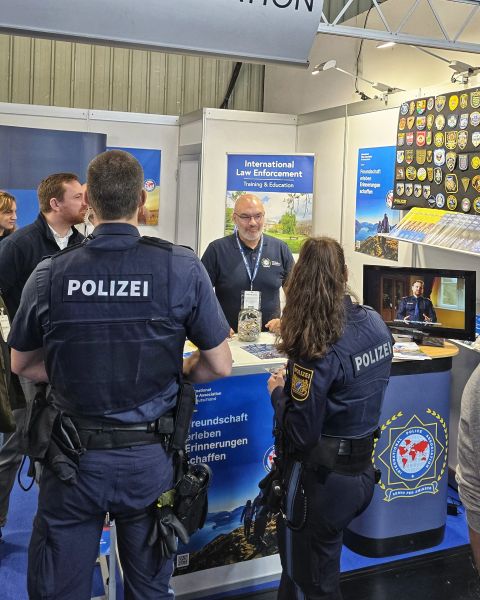 Gespräche am Messestand