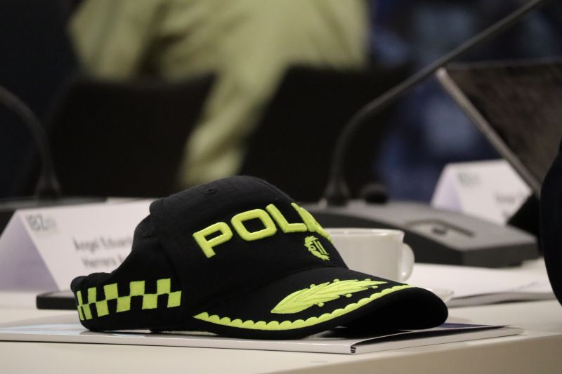 Mütze der Policía Nacional de Colombia